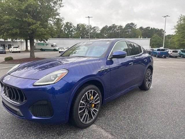 Used 2023 Maserati Grecale GT AWD/4WD image 4