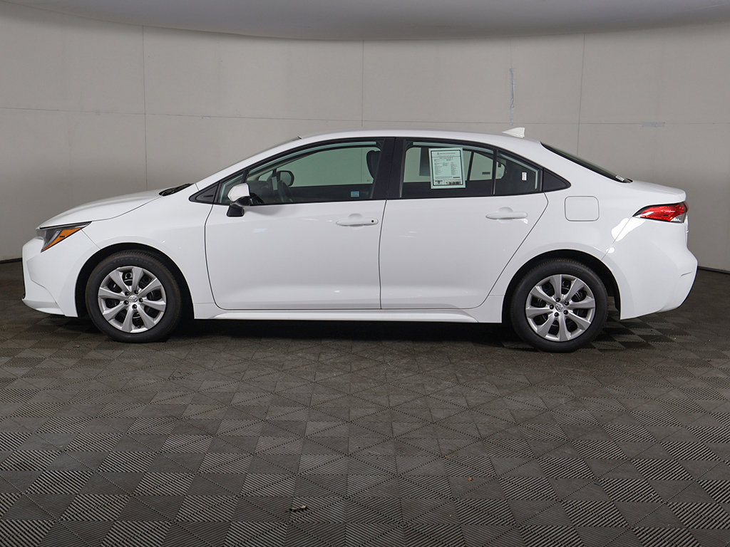Used 2026 Toyota Corolla LE FWD image 16