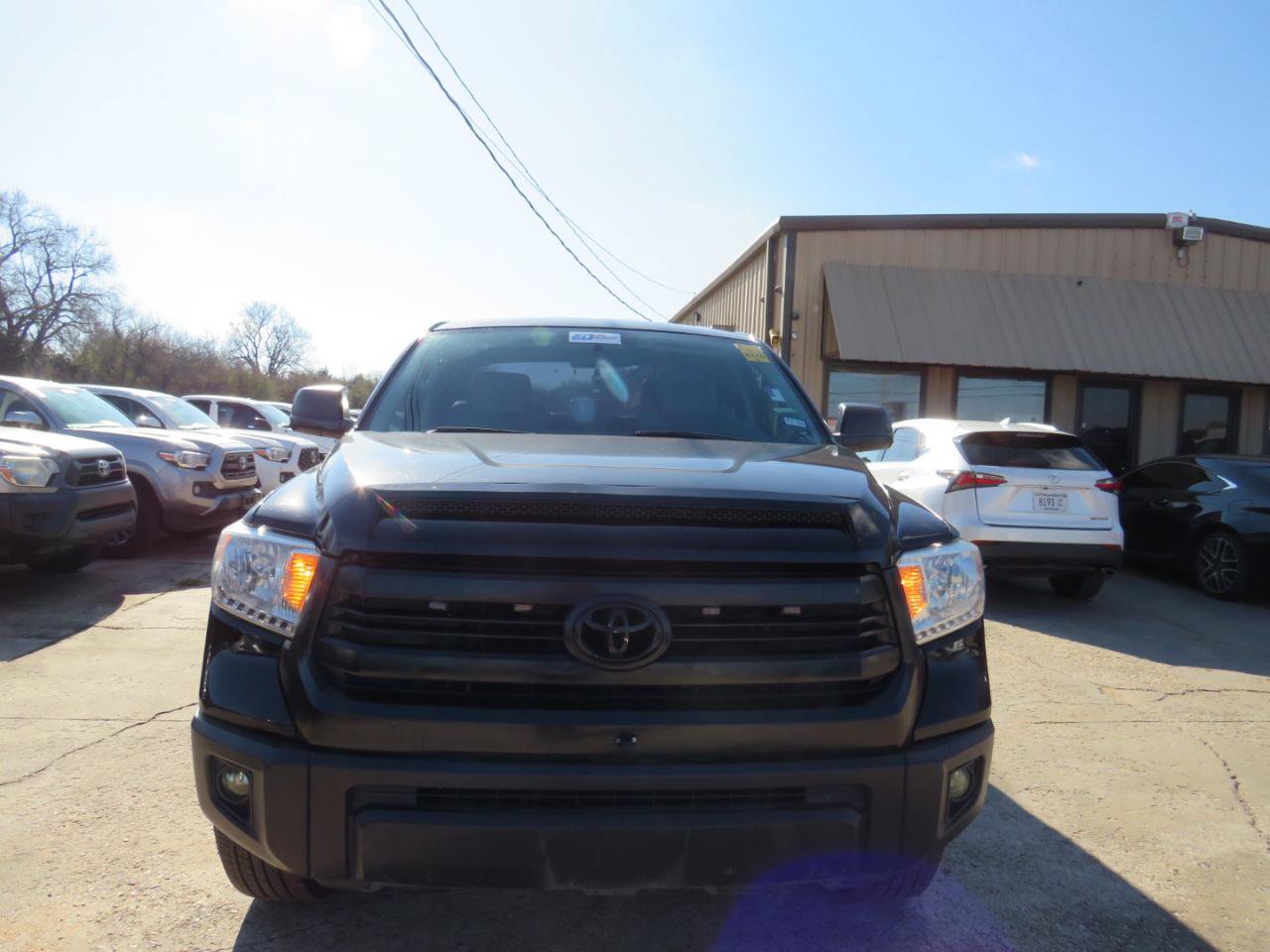 Used 2016 Toyota Tundra SR w/ Tow Package RWD image 19