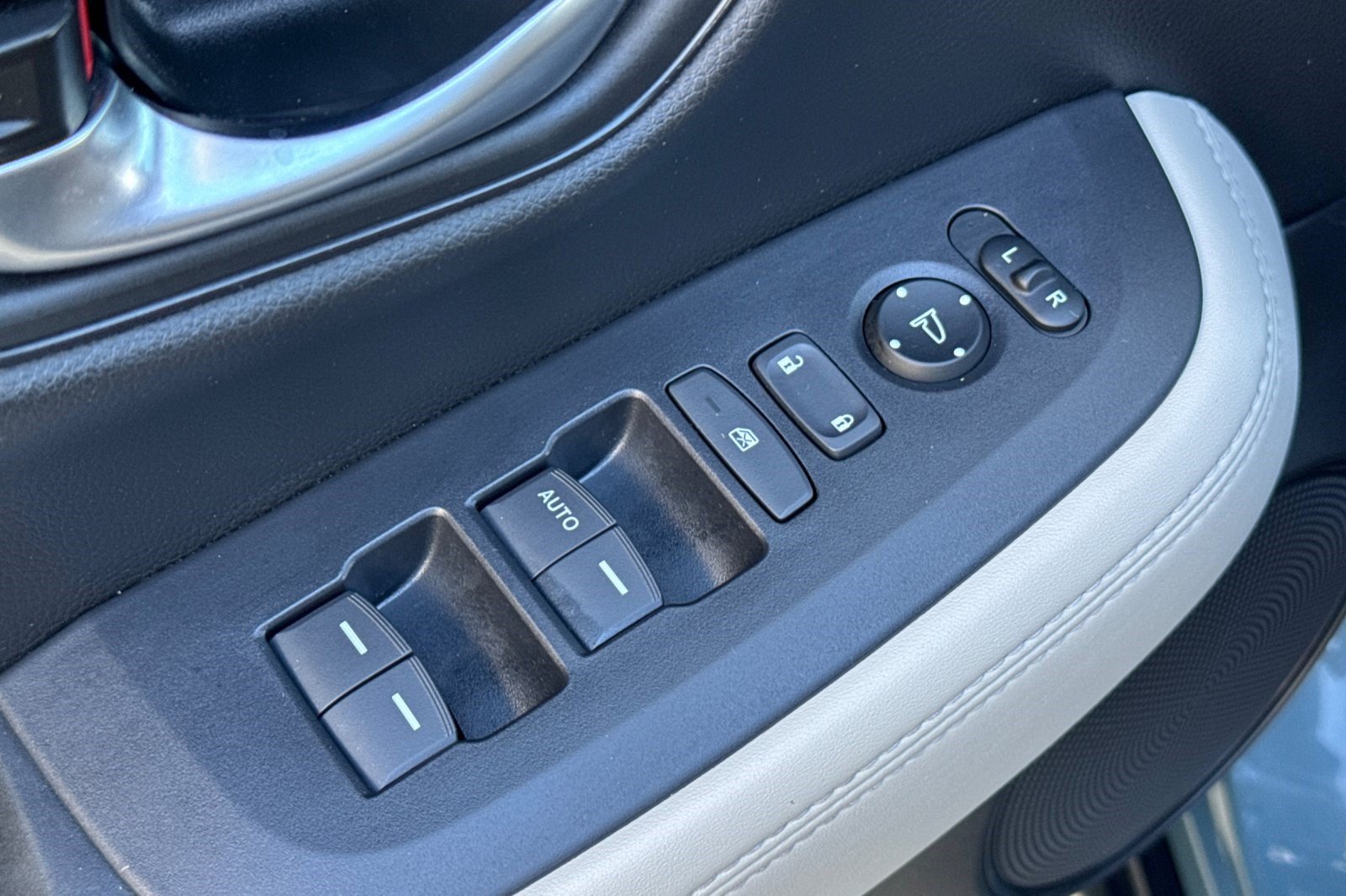 Used 2026 Honda HR-V LX image 14