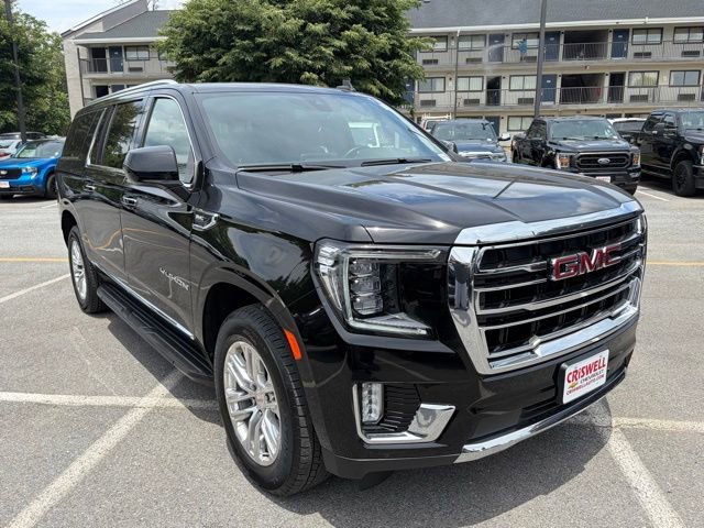 Used 2021 GMC Yukon XL SLT AWD/4WD image 2