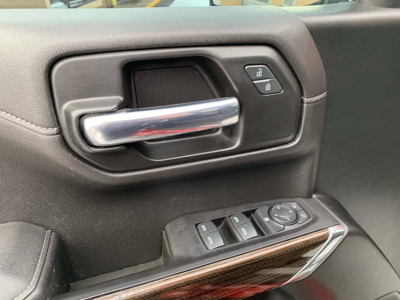 Used 2021 Chevrolet Silverado 1500 LT Trail Boss w/ Convenience Package II image 14