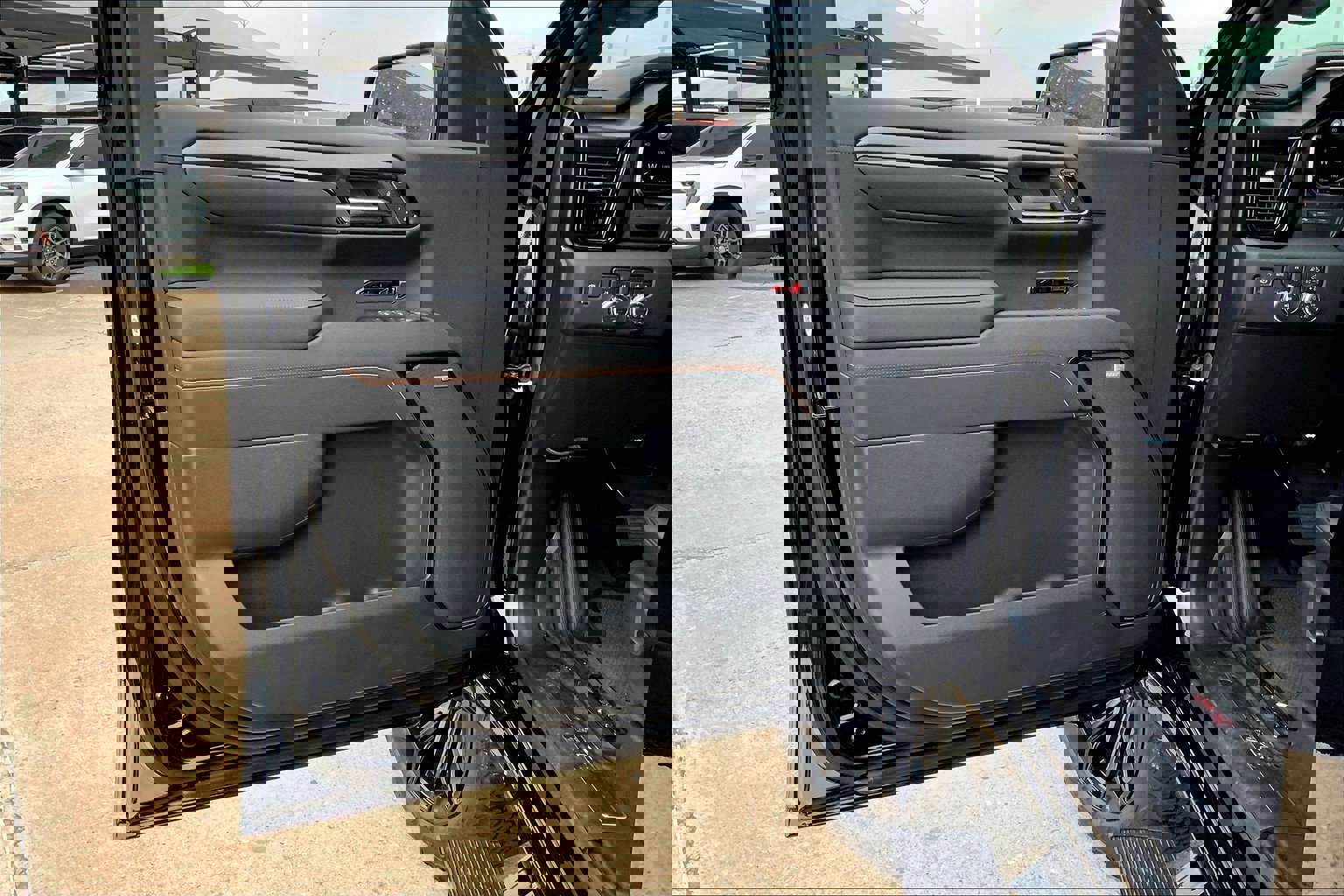 New 2025 GMC Sierra 1500 AT4 w/ AT4 Premium Package image 11