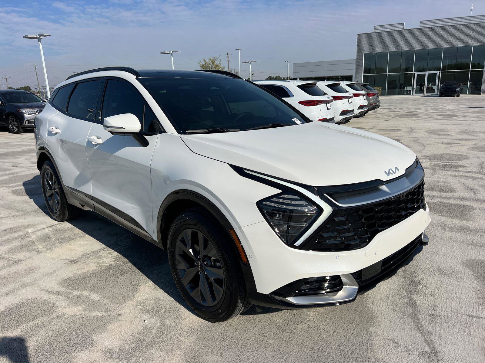 Used 2024 Kia Sportage SX Prestige image 3