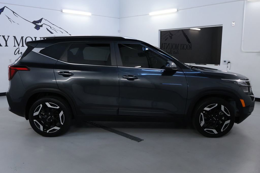 Used 2024 Kia Seltos SX w/ SX Sunroof Package image 8