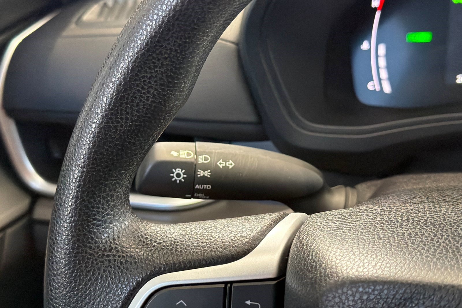Used 2025 Toyota Grand Highlander AWD Hybrid image 32