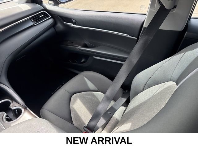 Used 2023 Toyota Camry LE image 16