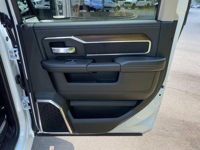 Used 2024 RAM 2500 Laramie AWD/4WD image 35