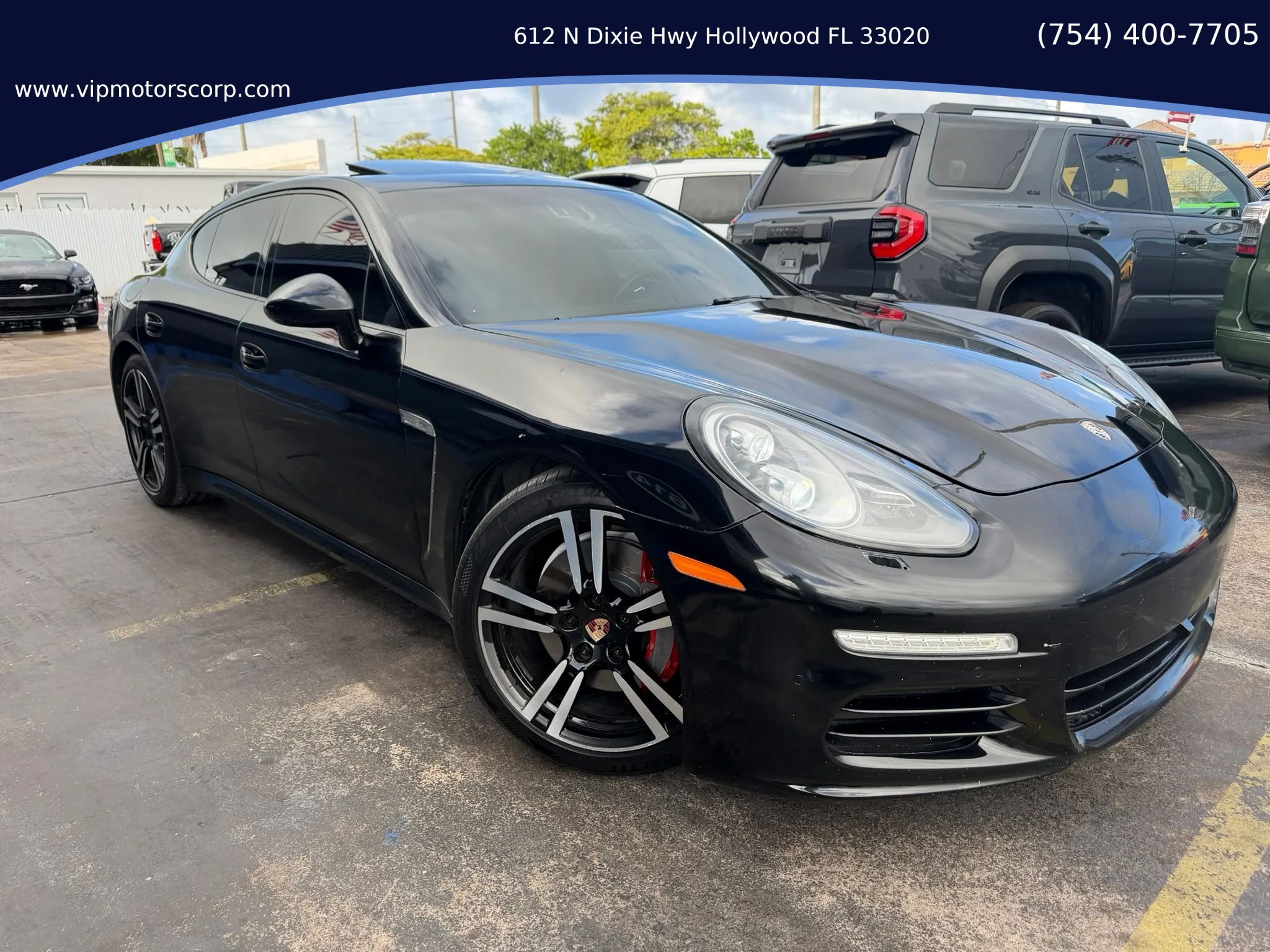 Used 2014 Porsche Panamera 4 image 3