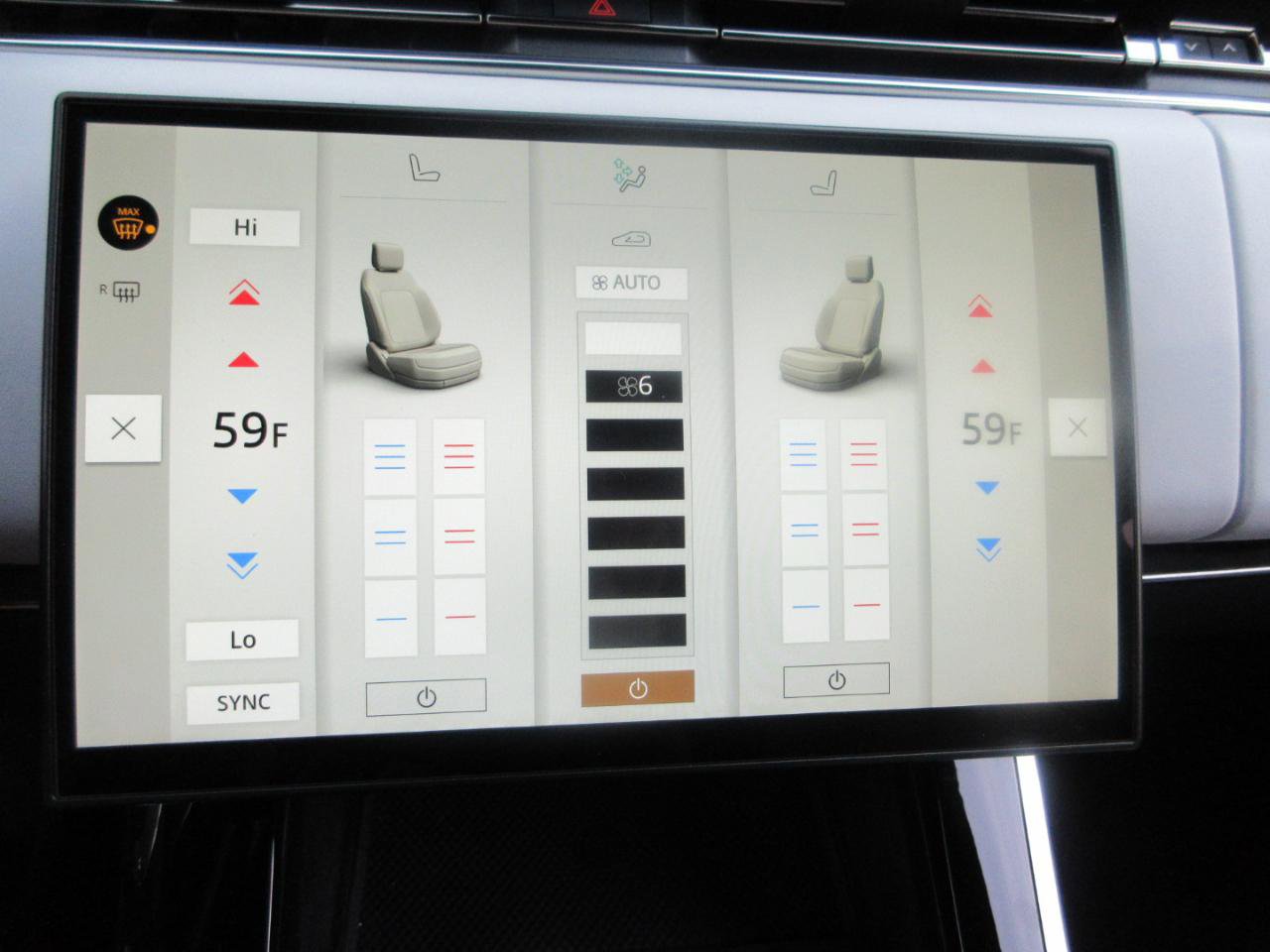 Used 2024 Land Rover Range Rover Sport SE image 17