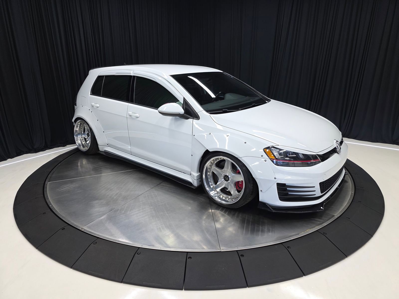 Used 2017 Volkswagen GTI S FWD image 15
