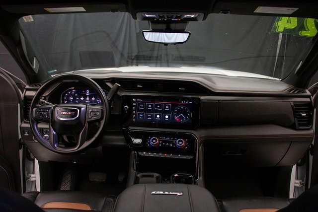 Used 2024 GMC Sierra 3500 AT4 w/ AT4 Premium Plus Package image 27