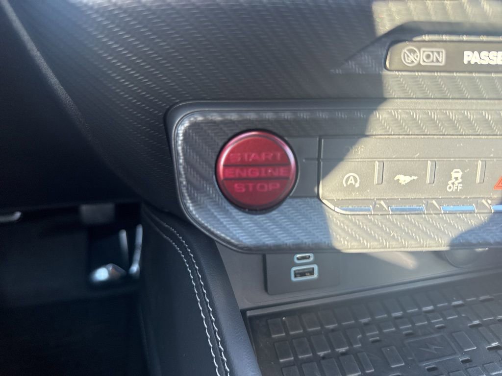 Used 2024 Ford Mustang GT Premium image 23