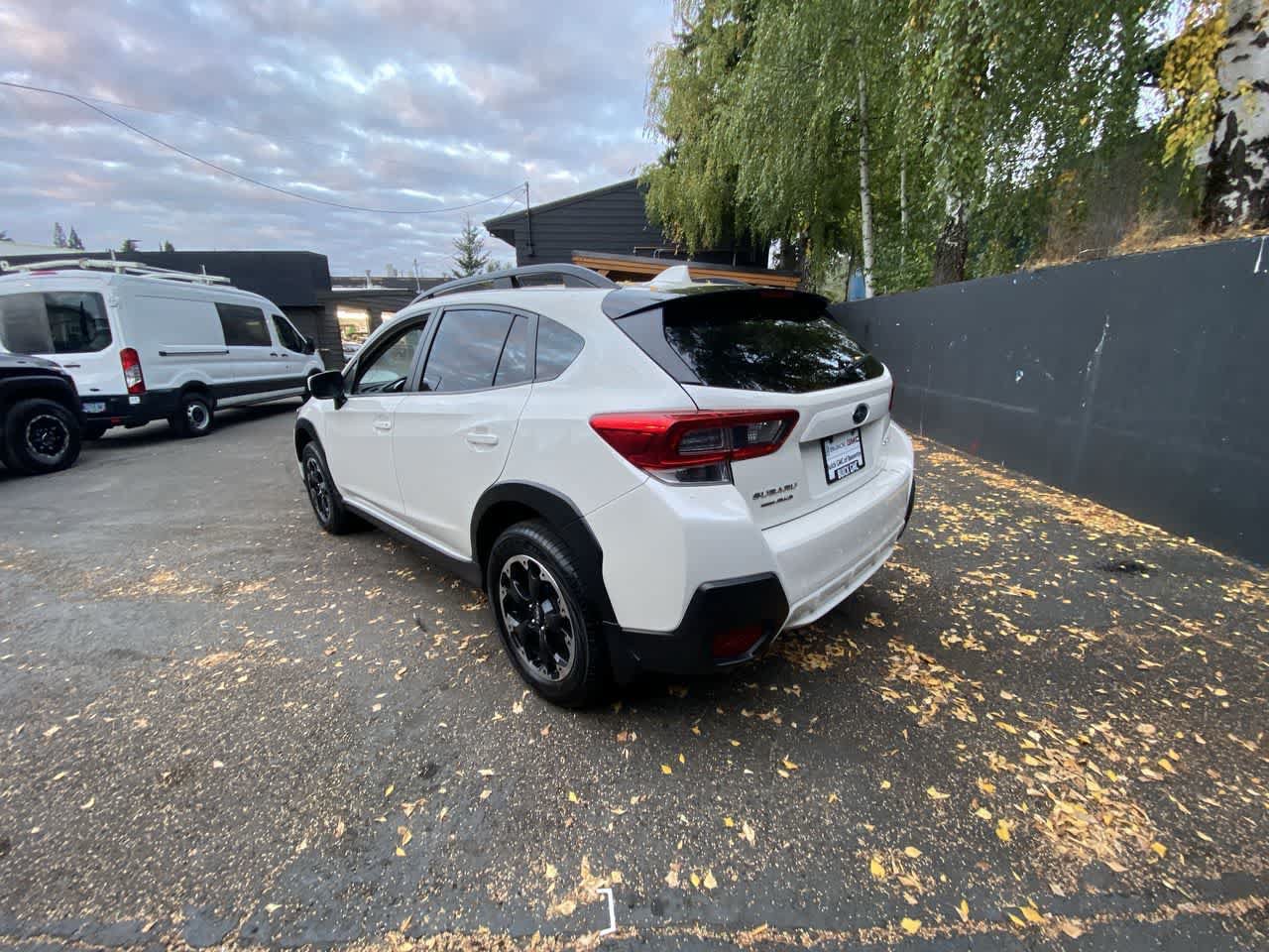 Used 2023 Subaru Crosstrek 2.0i Premium AWD/4WD image 4