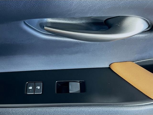 Used 2020 Lexus UX 250h w/ Accessory Package 2 image 33