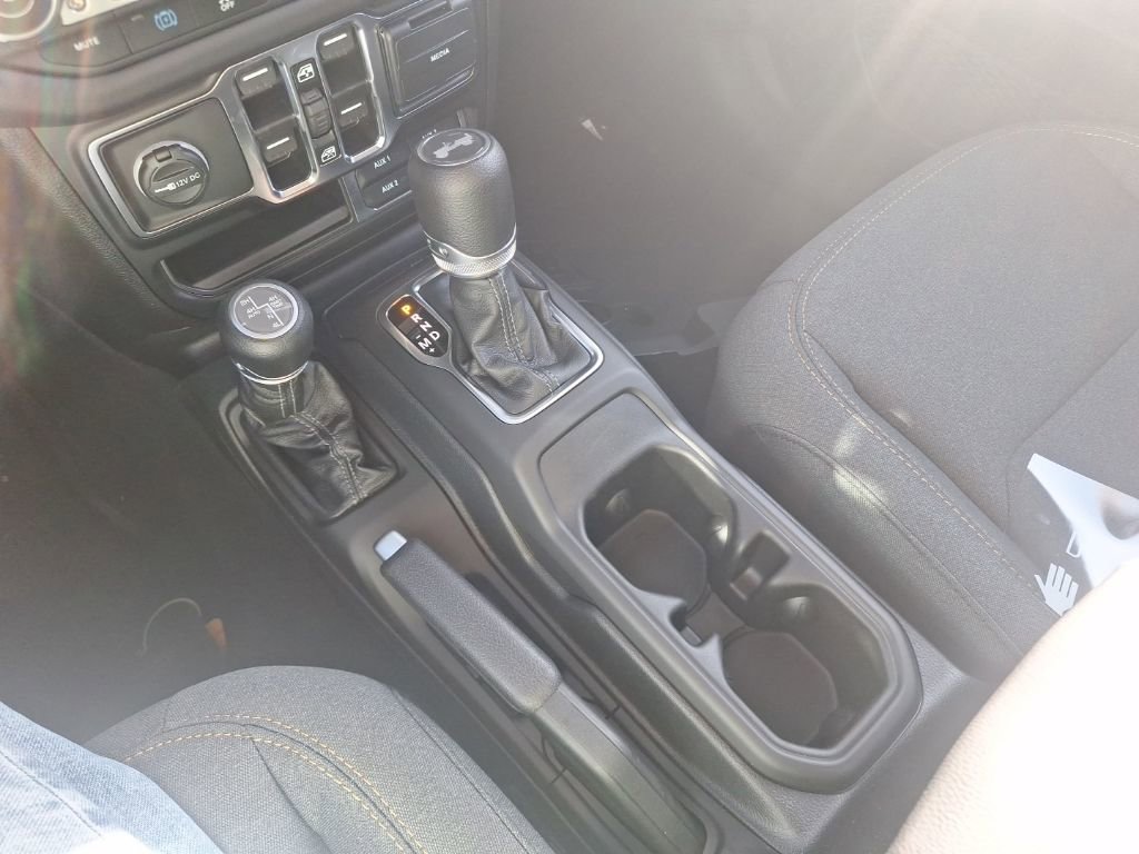 New 2025 Jeep Wrangler Unlimited Sahara image 26