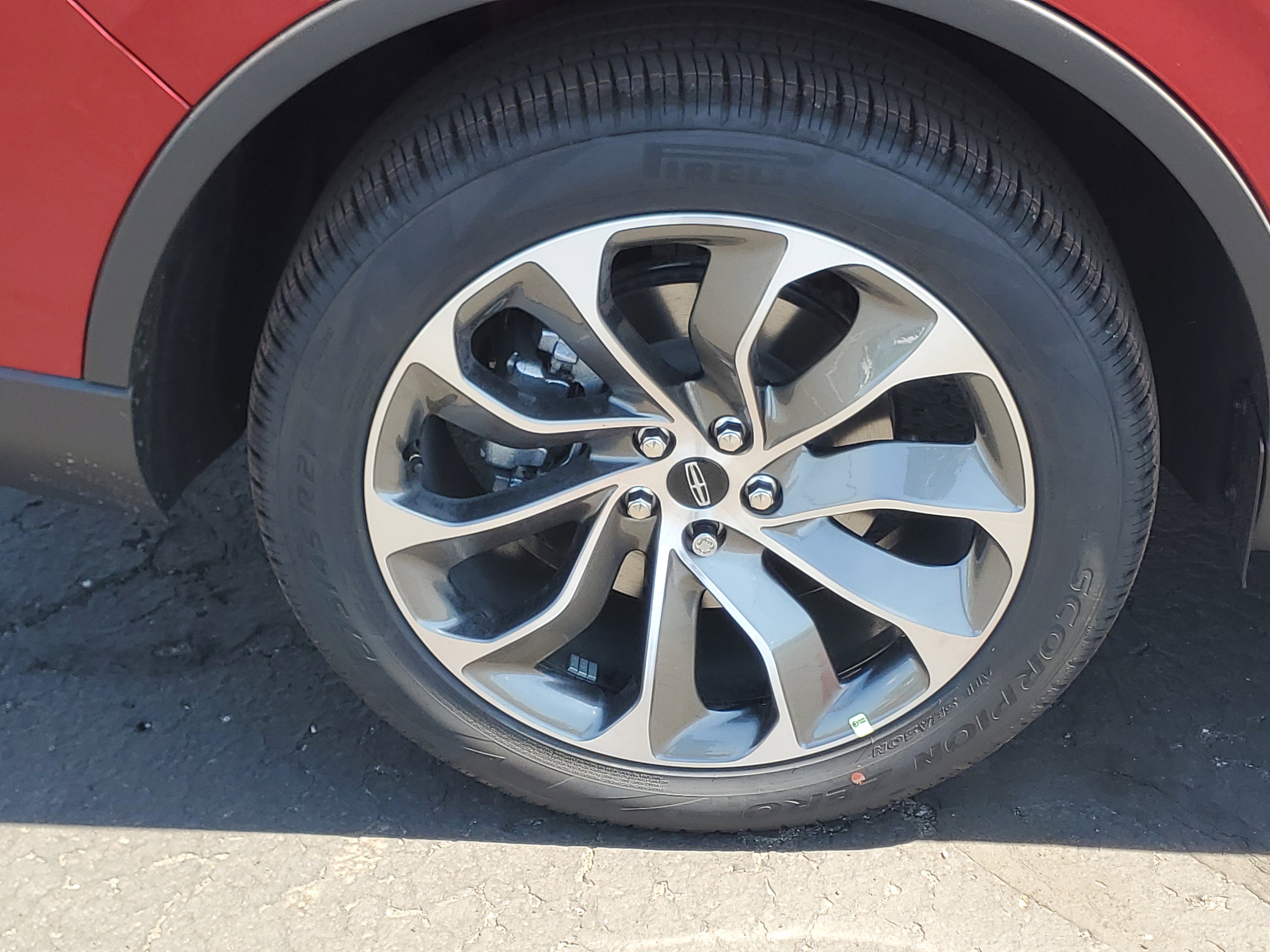 New 2026 Lincoln Aviator AWD image 4