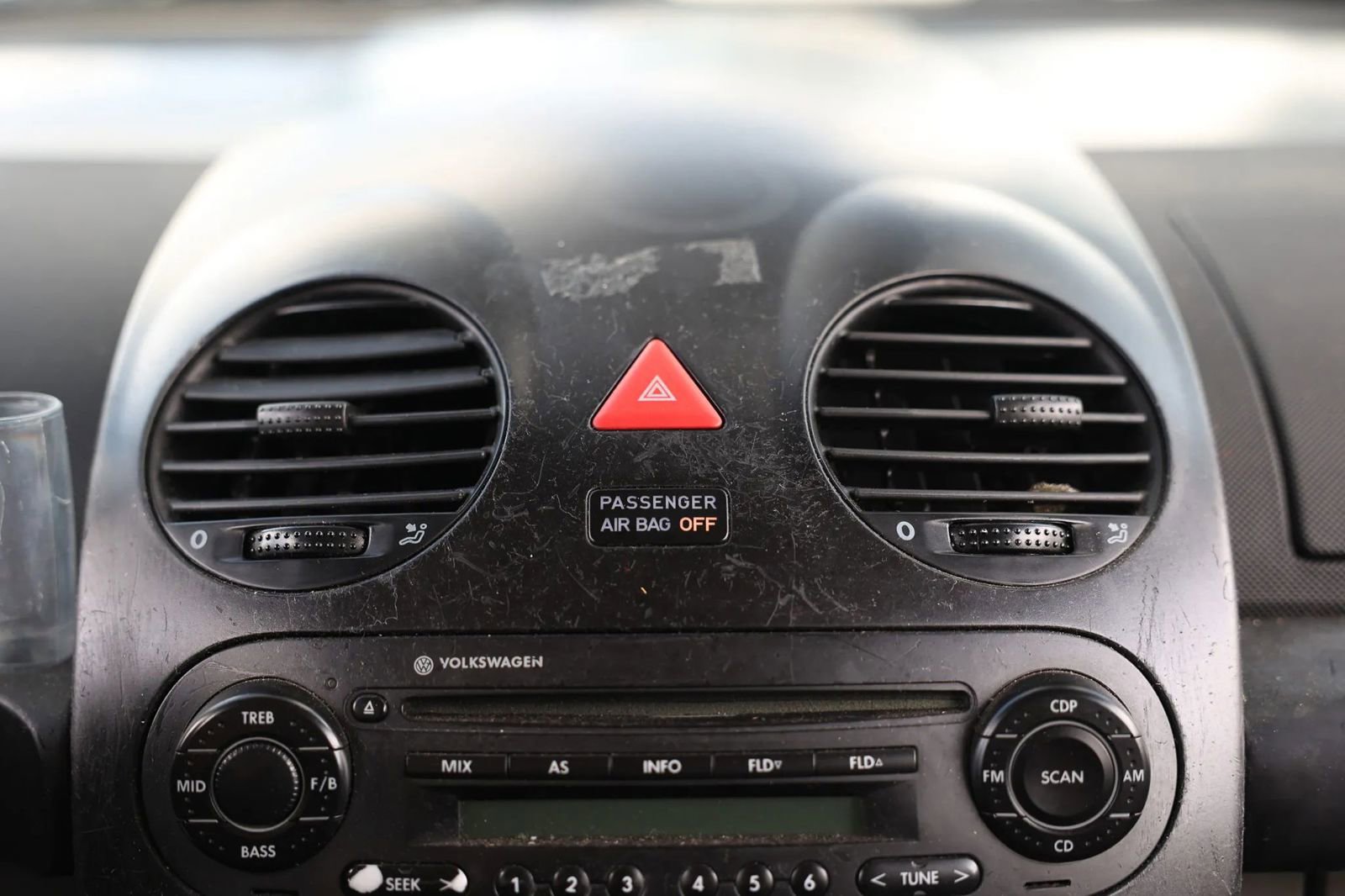 Used 2005 Volkswagen Beetle GL image 27