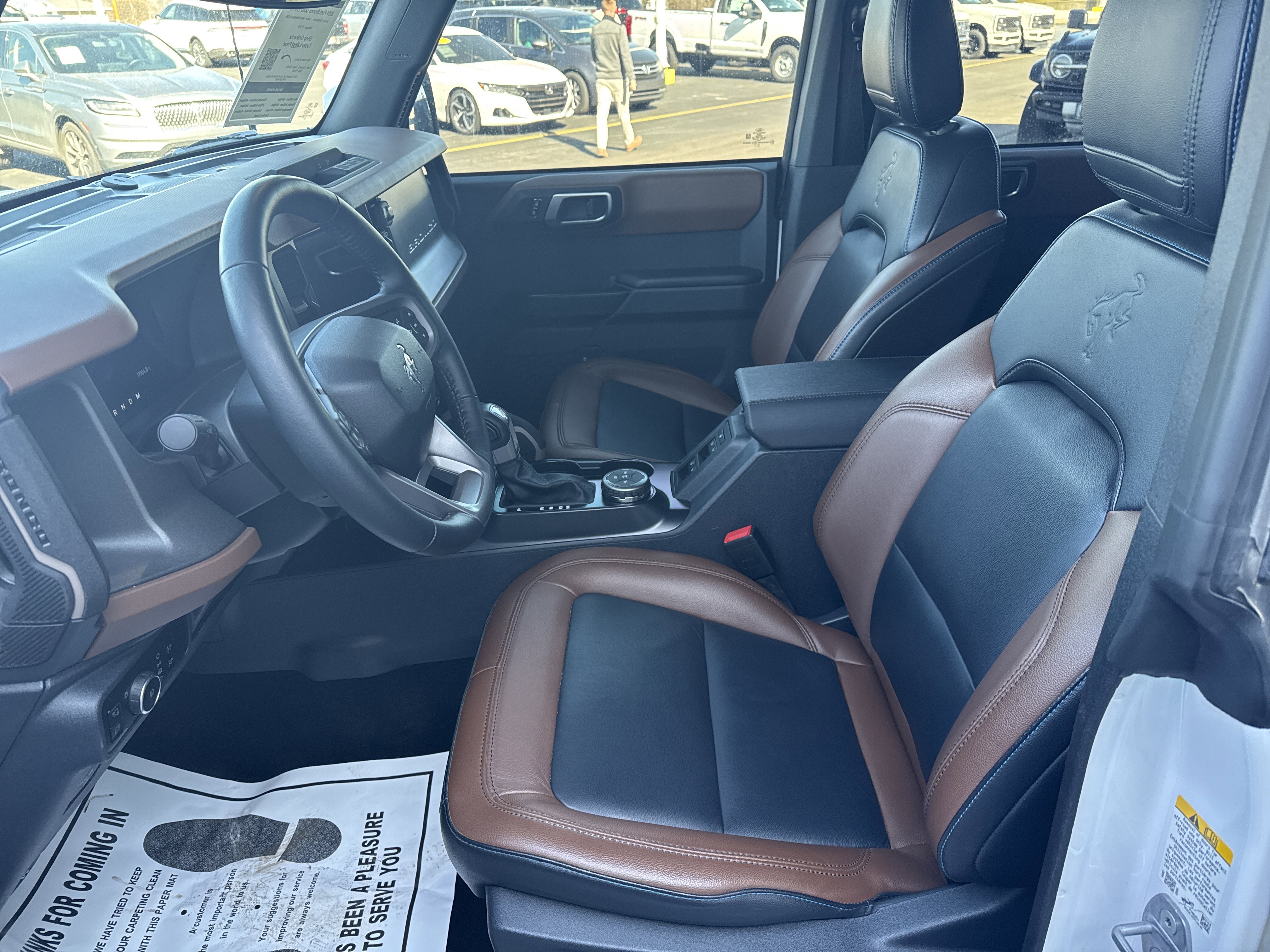 Used 2024 Ford Bronco Outer Banks image 12