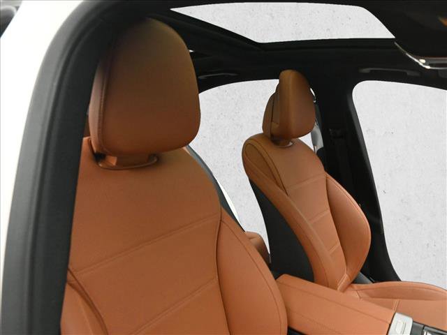 Certified 2026 Mercedes-Benz C 300 4MATIC Sedan image 28