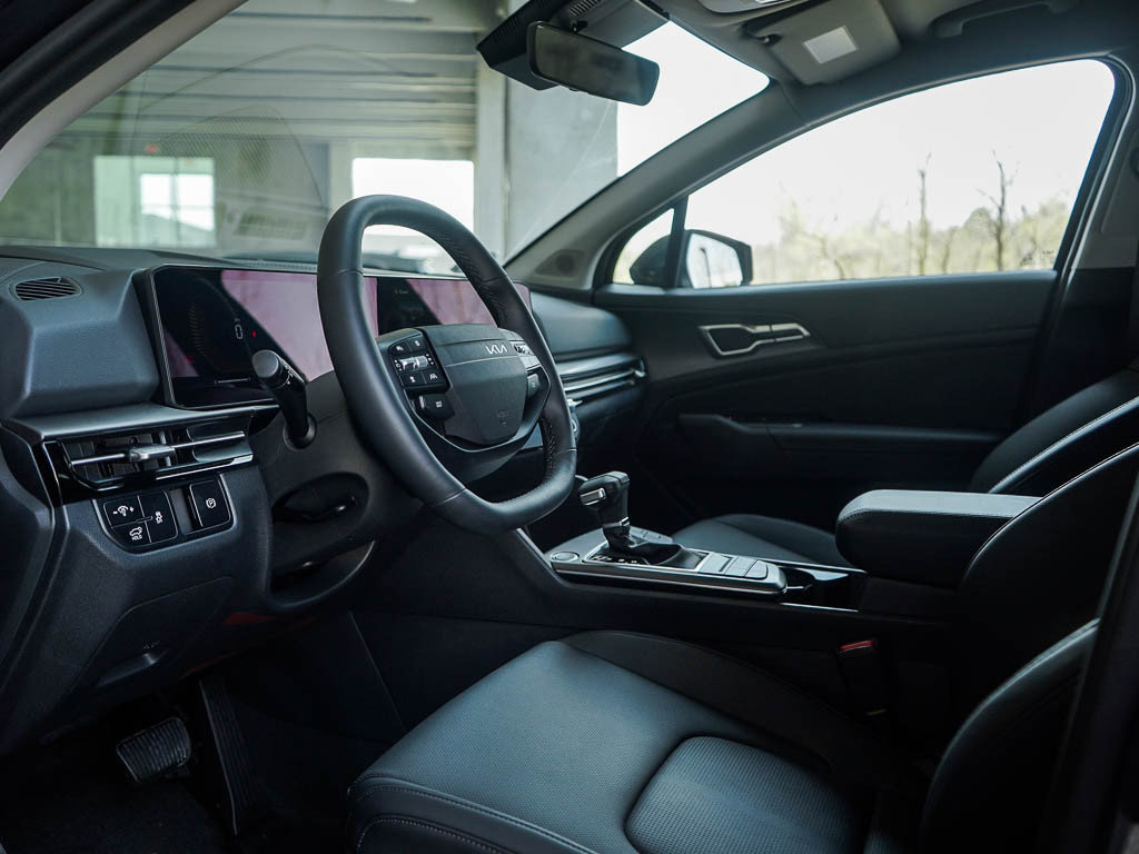 New 2026 Kia Sportage EX AWD/4WD image 18