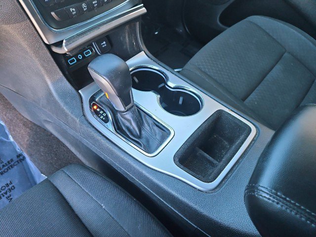 Used 2018 Jeep Grand Cherokee Laredo image 18