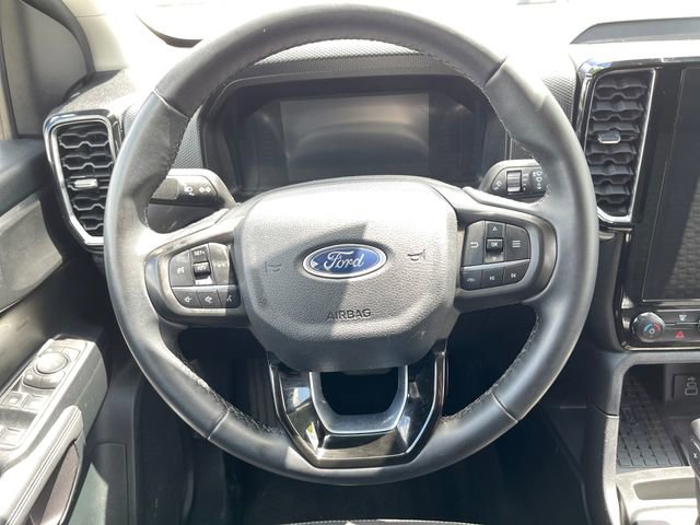 Used 2025 Ford Ranger XLT w/ Chrome Accent Package RWD image 16