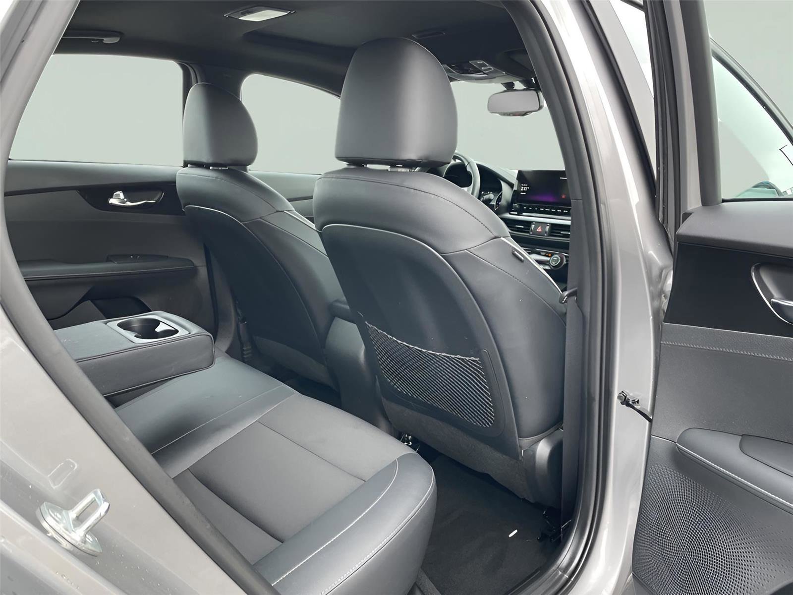 Used 2024 Kia Forte GT-Line w/ GT-Line Premium Package image 18