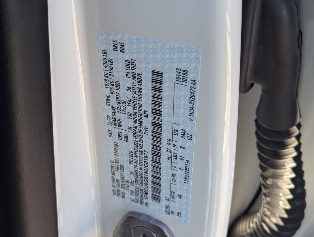 Used 2022 Ford Escape SE w/ Convenience Package image 30