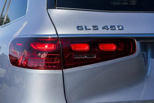 New 2026 Mercedes-Benz GLS 450 4MATIC image 7