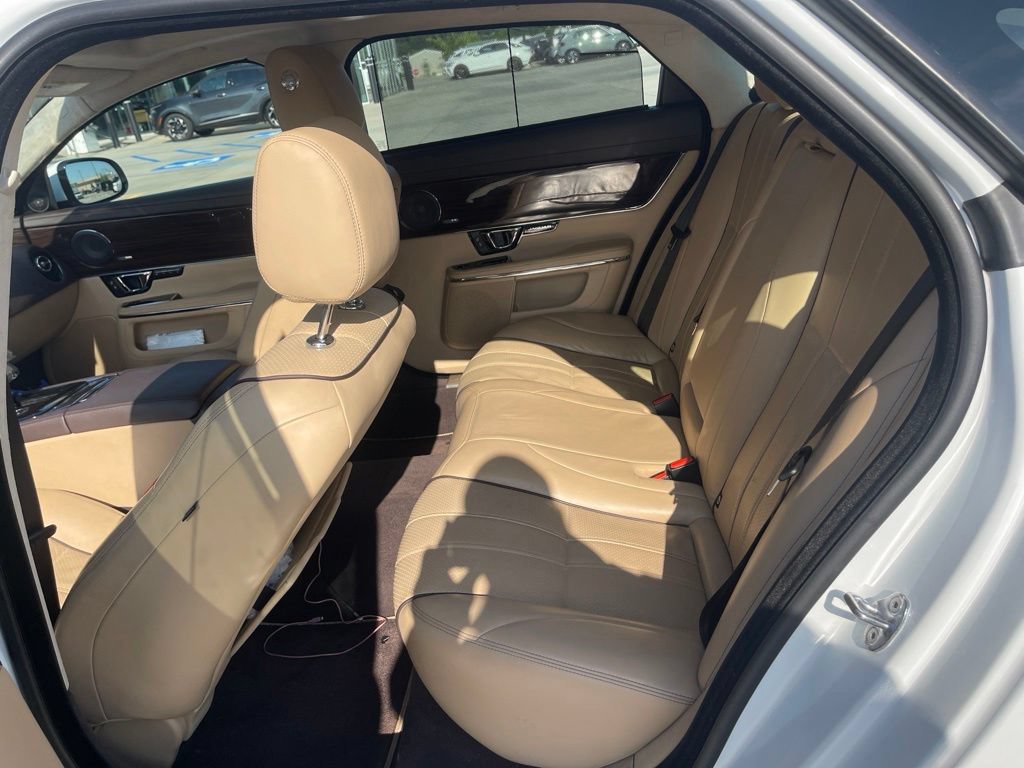 Used 2015 Jaguar XJ L Portfolio RWD image 13