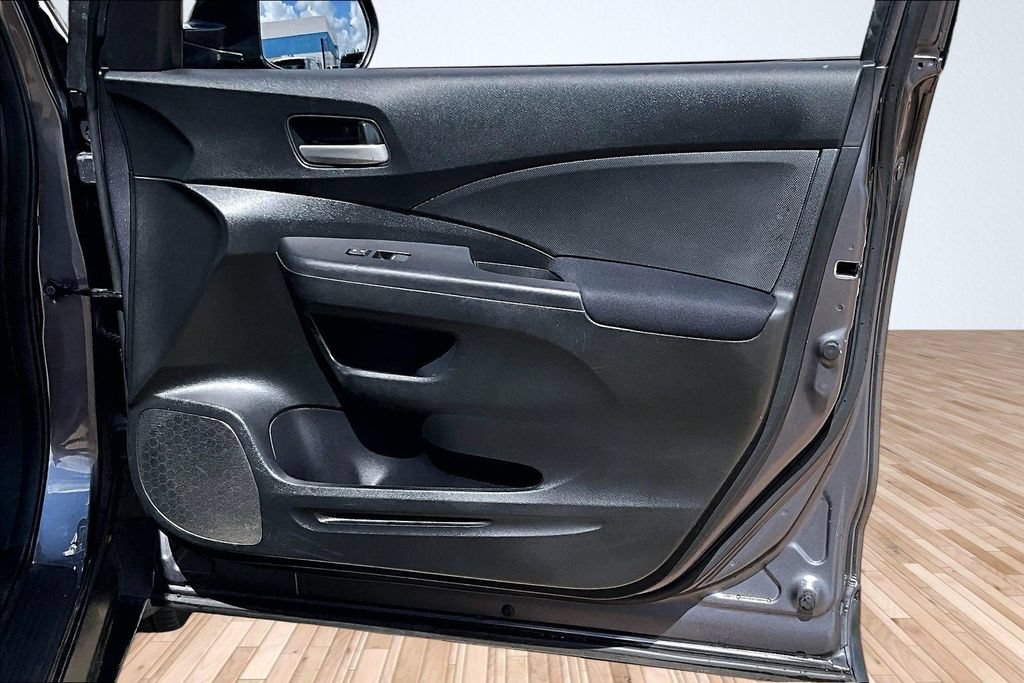 Used 2016 Honda CR-V LX image 16