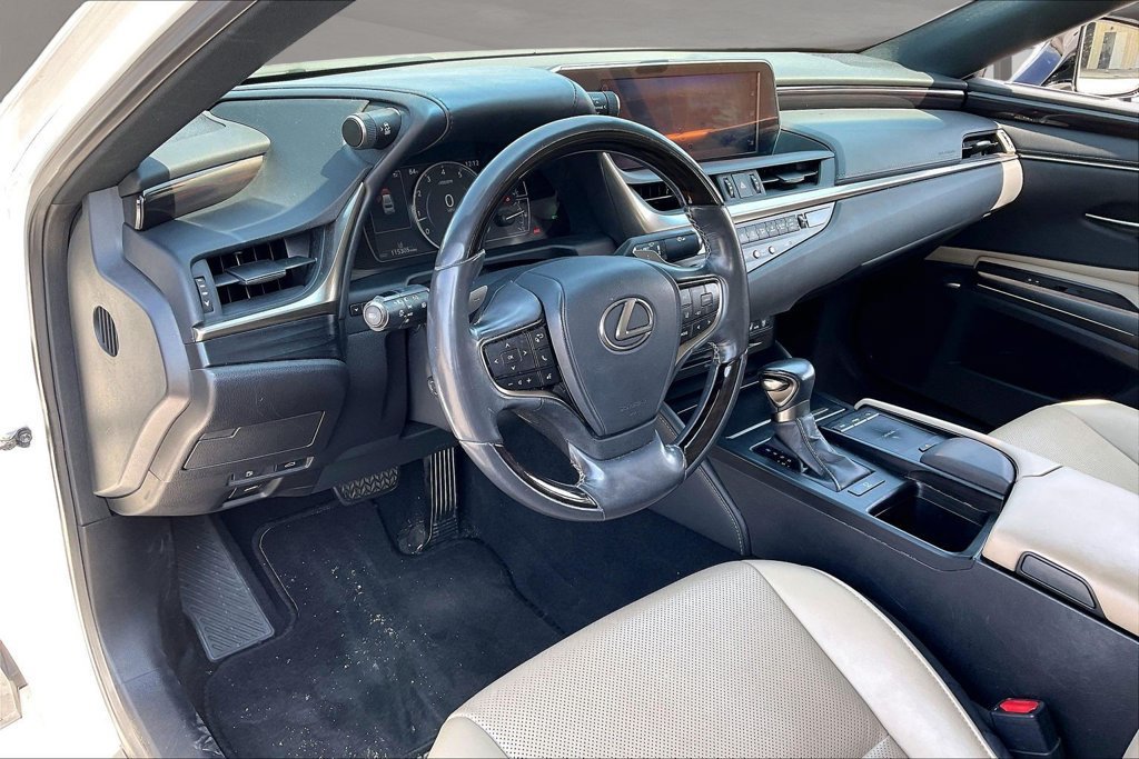 Used 2020 Lexus ES 350 w/ Premium Package FWD image 16