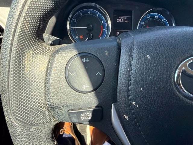 Used 2017 Toyota Corolla LE w/ Carpet Mat Package (TMS) FWD image 39
