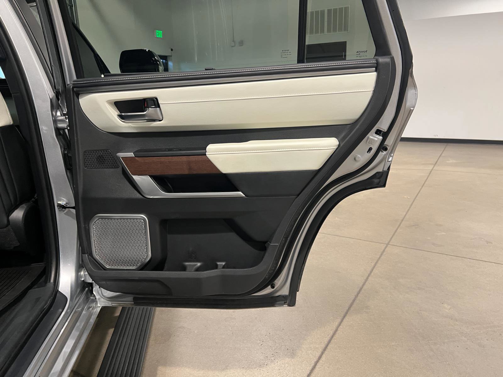 Used 2024 Toyota Sequoia Capstone image 41