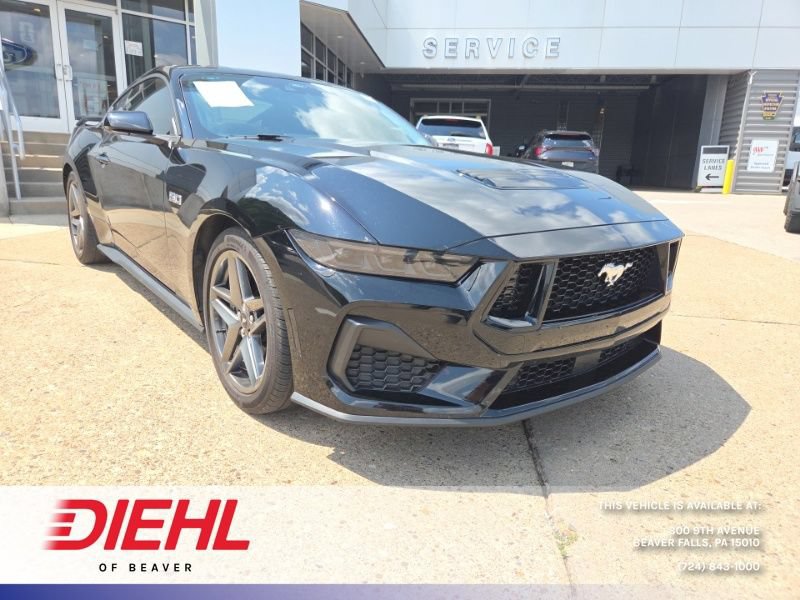 Used 2025 Ford Mustang GT RWD image 1