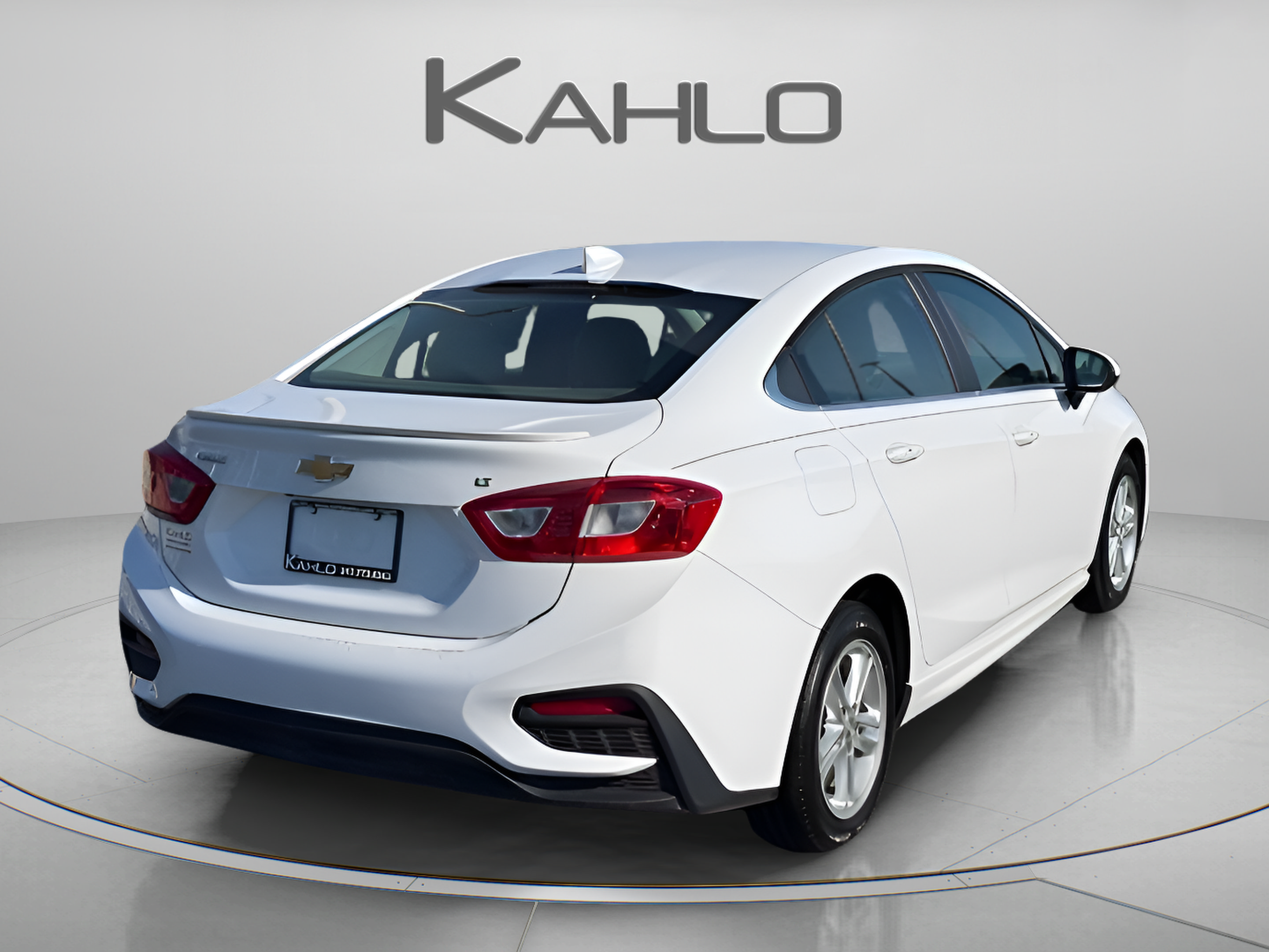 Used 2016 Chevrolet Cruze LT w/ Sun And Sound Package FWD image 4