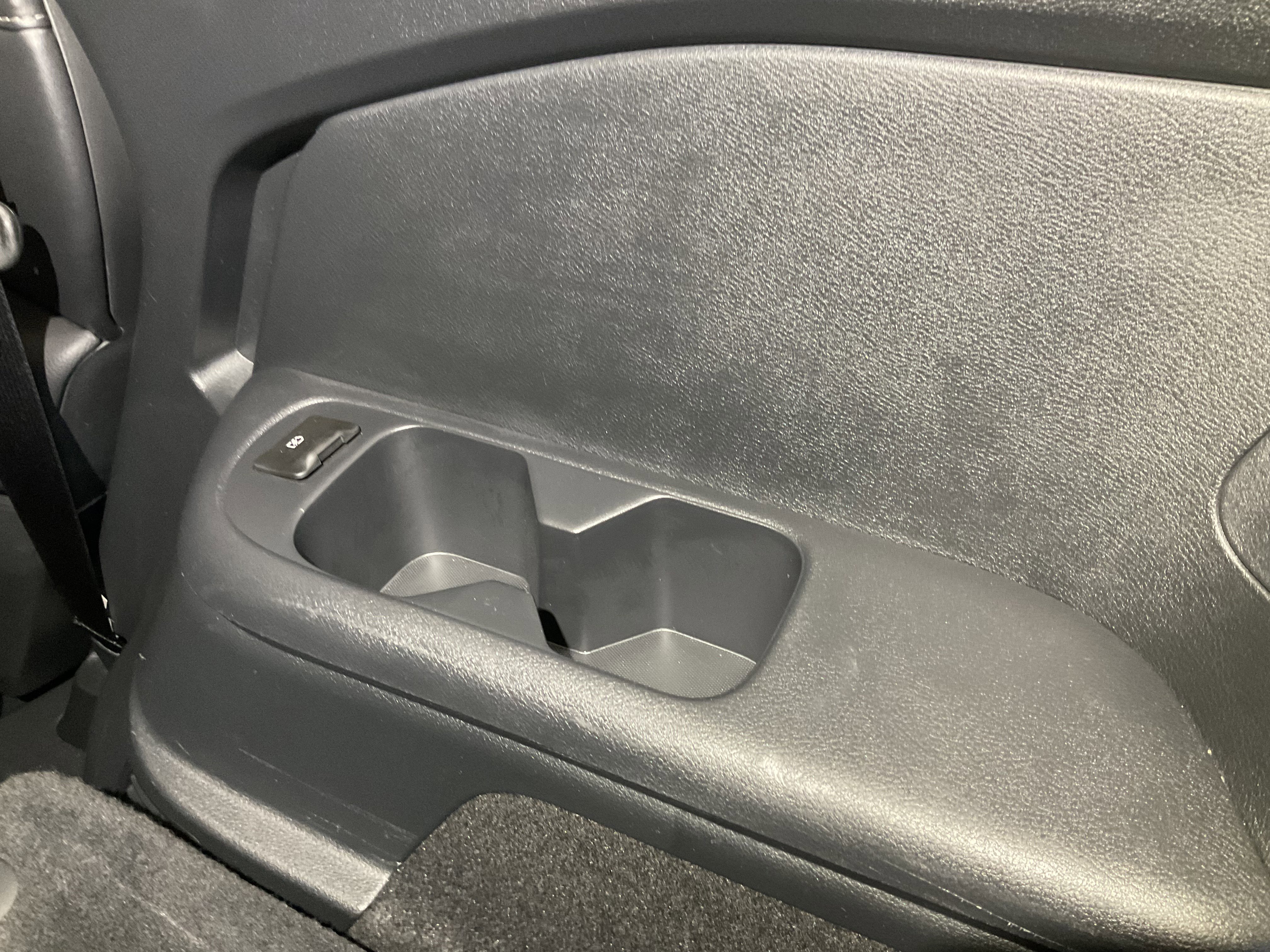 Used 2025 Nissan Pathfinder SL image 46