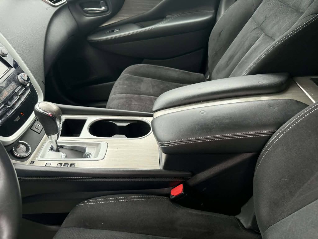Used 2018 Nissan Murano SV FWD image 20