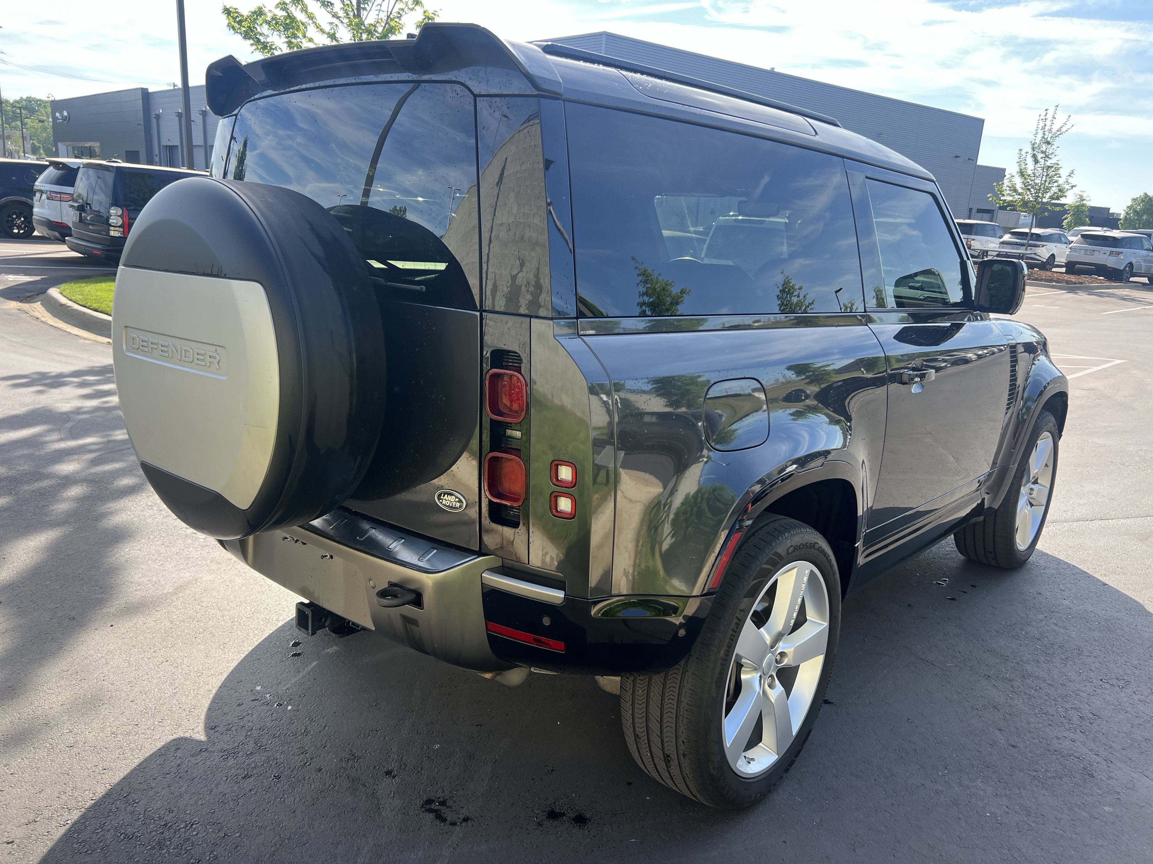 Used 2021 Land Rover Defender 90 X-Dynamic S image 7