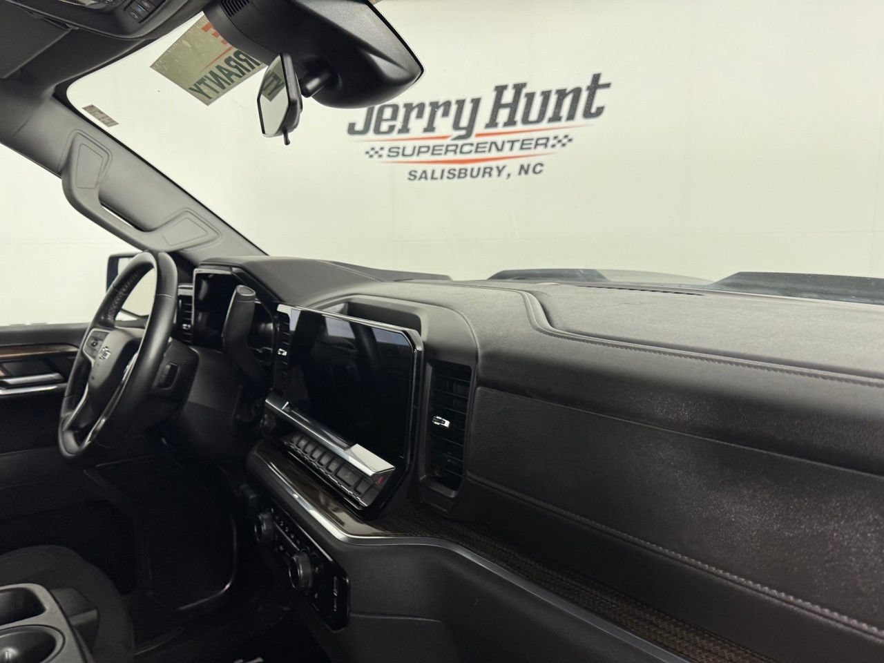 Used 2025 Chevrolet Silverado 1500 LT Trail Boss w/ Protection Package AWD/4WD image 35