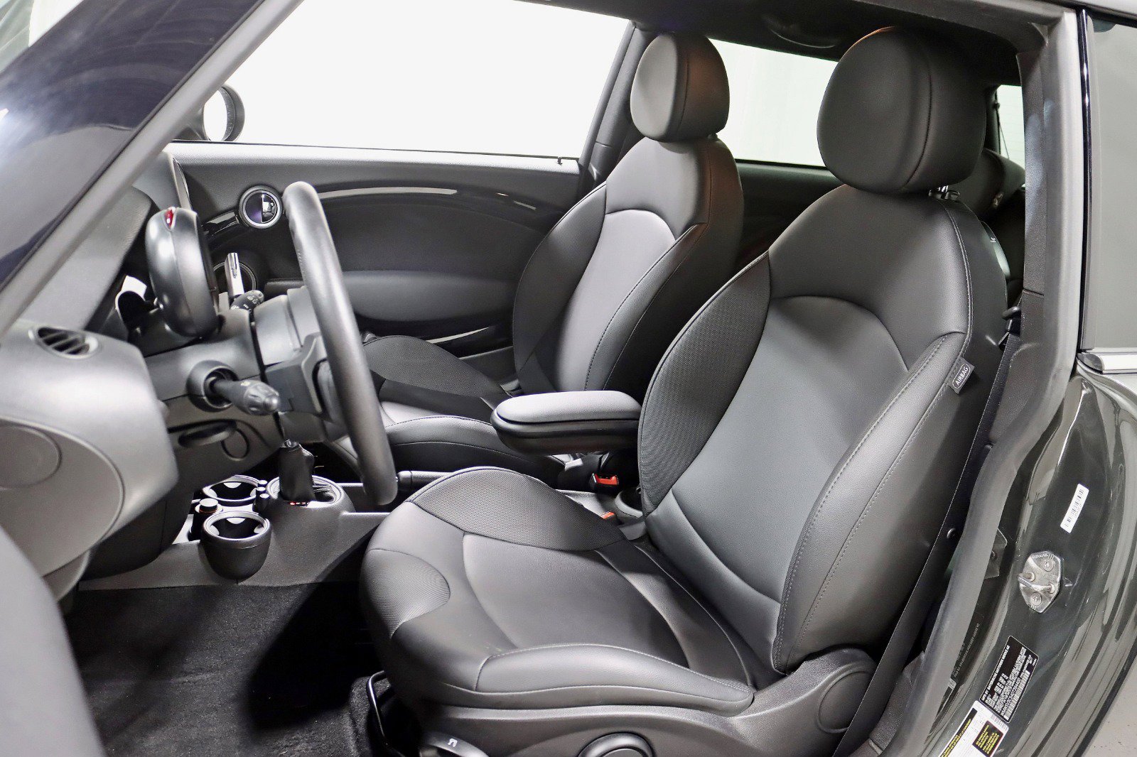 Used 2013 MINI Cooper S image 23