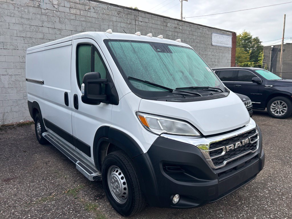 Used 2025 RAM ProMaster 2500 w/ U-Haul Equipment Group FWD image 5