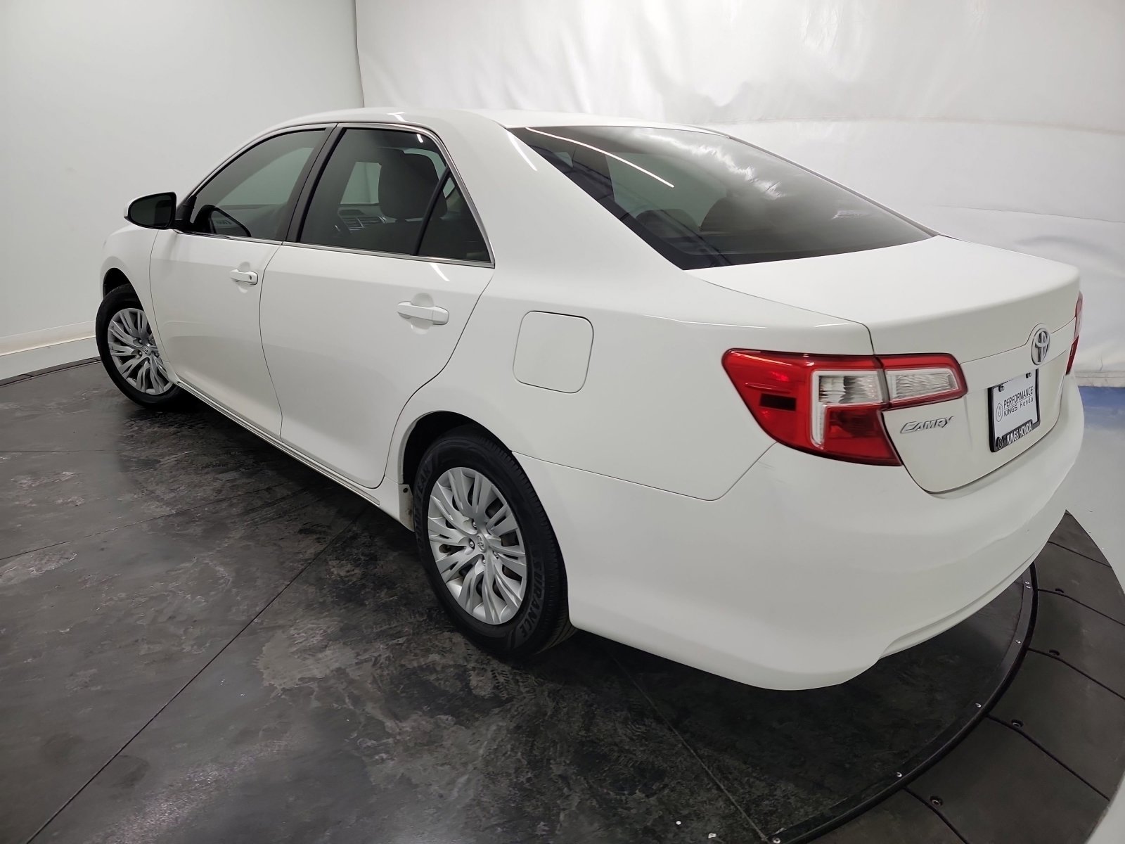 Used 2012 Toyota Camry LE image 6