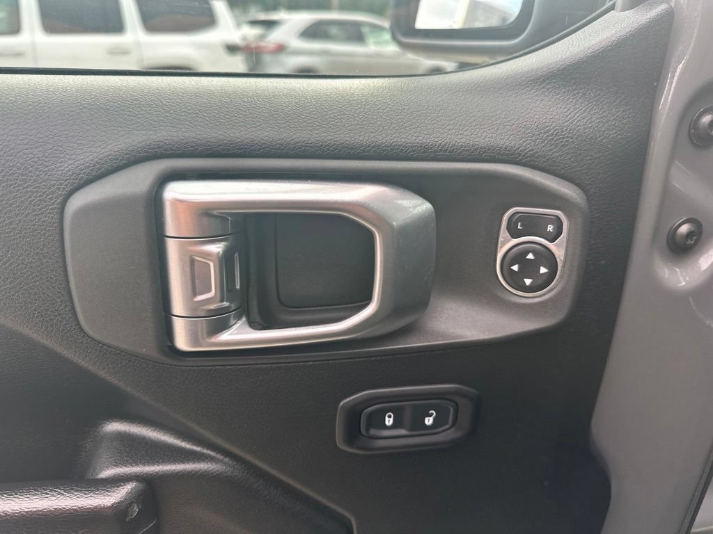 Used 2020 Jeep Wrangler Unlimited Sport AWD/4WD image 14