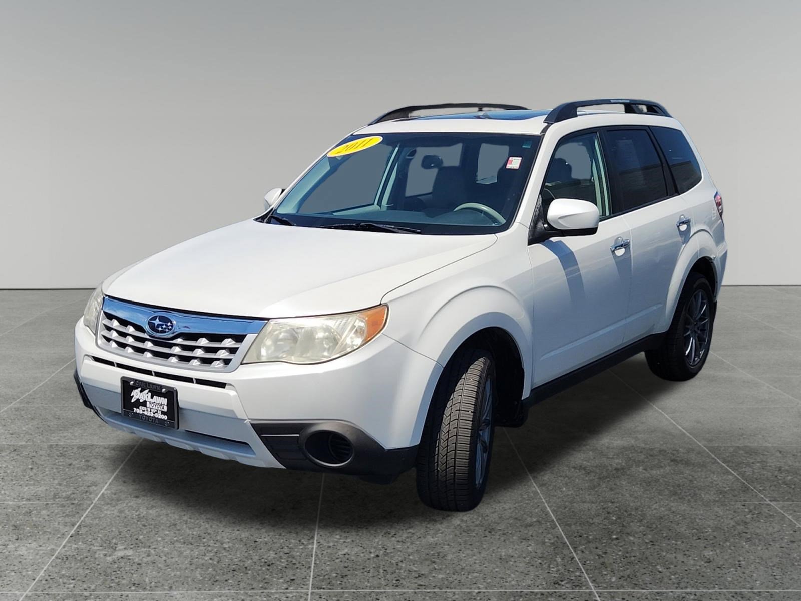 Used 2011 Subaru Forester 2.5X Premium w/ All-Weather Pkg AWD/4WD image 3