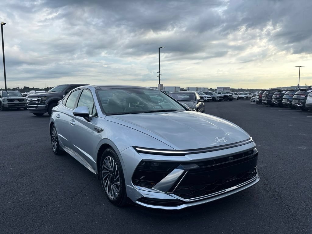 Used 2024 Hyundai Sonata Limited FWD 360° Tour