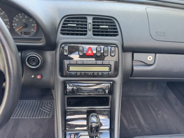 Used 2001 Mercedes-Benz CLK 430 Cabriolet image 18