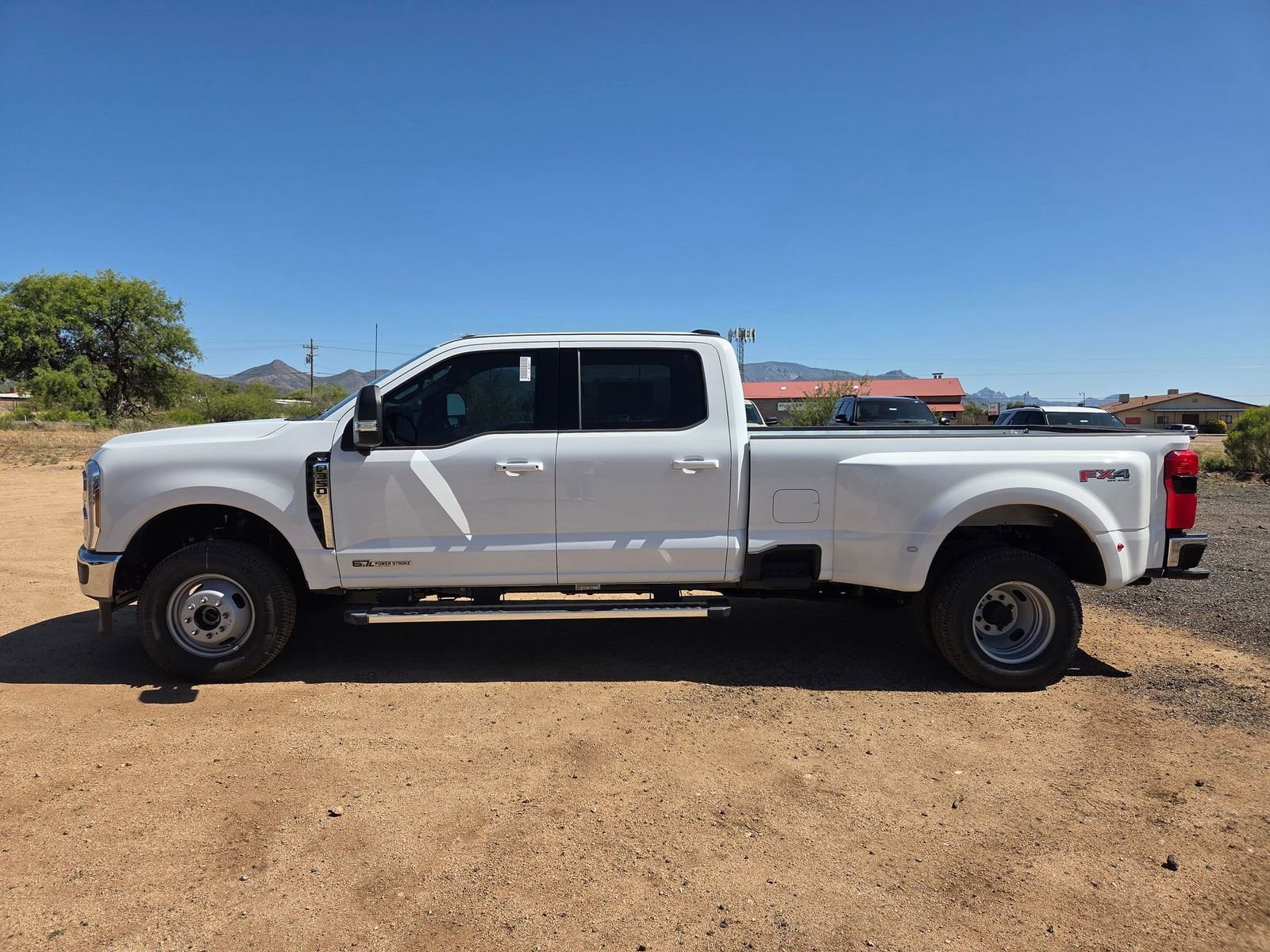 New 2026 Ford F350 XLT w/ XLT Premium Package AWD/4WD image 9