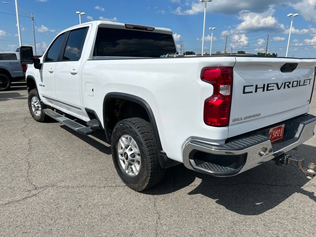 Used 2022 Chevrolet Silverado 2500 LT w/ Convenience Package AWD/4WD image 6